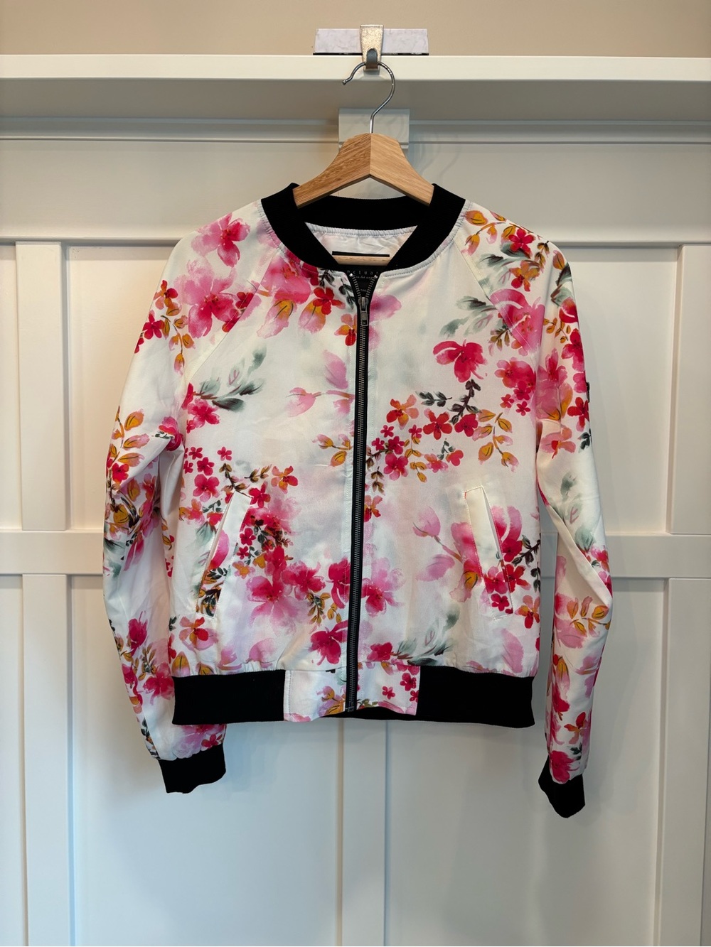 Sanctuary Floral Print Bomber Jacket - Size Small